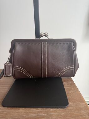 Coach Vintage Soho Framed Kisslock Wristlet